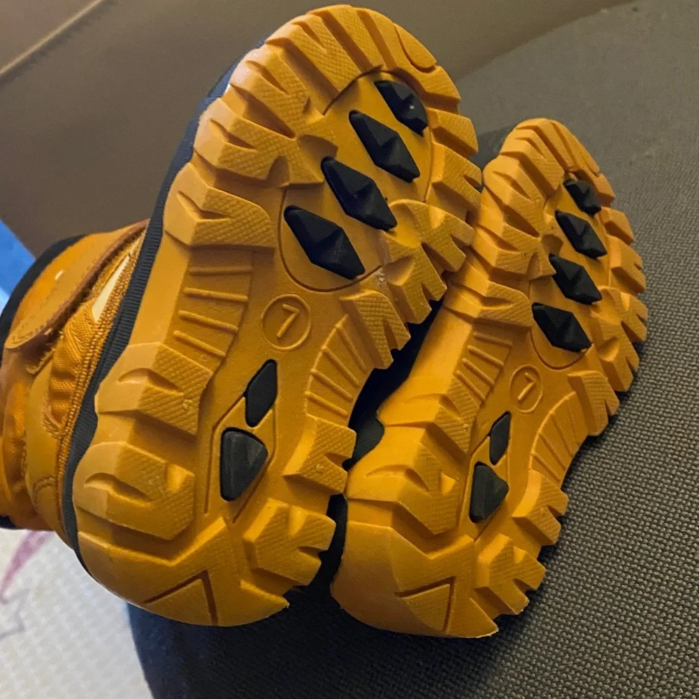 Kids' toddler Winter Boots 7 size